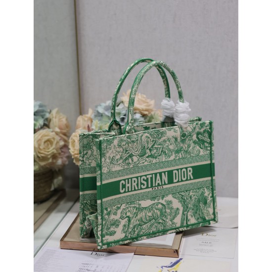 Tote book Tote book