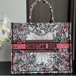 Tote book