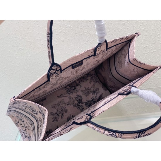 Tote book