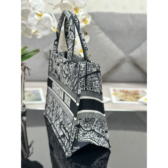 Tote book Tote book