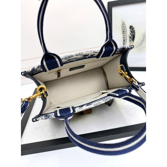 Tote book