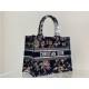 Tote book