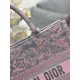 Tote book