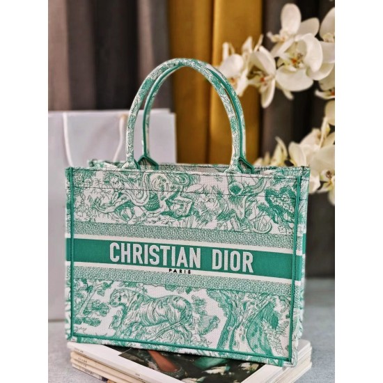 Tote book