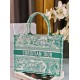 Tote book