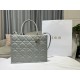 Tote book