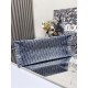 Tote book