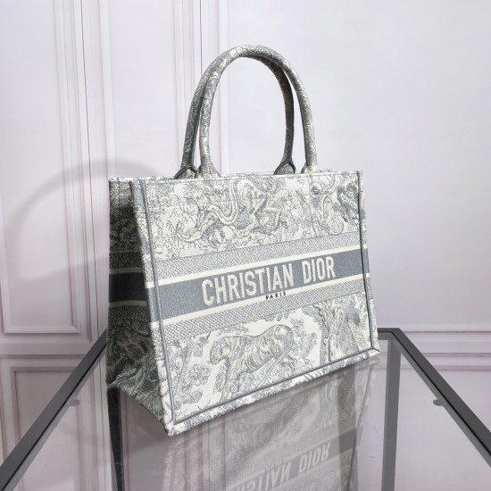 Tote book