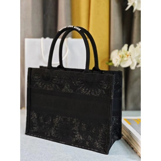 Tote book