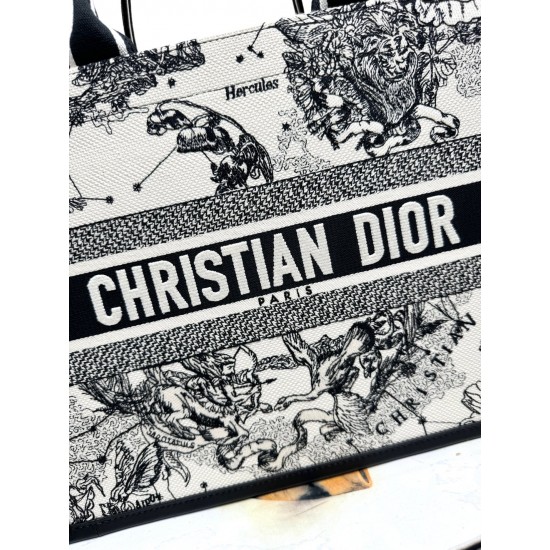 Tote book
