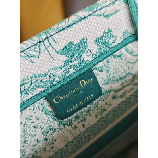 Tote book