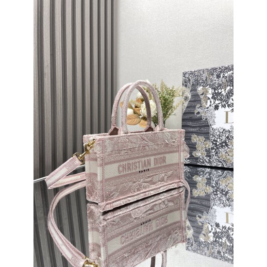 Tote book Tote book