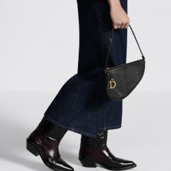 Saddle