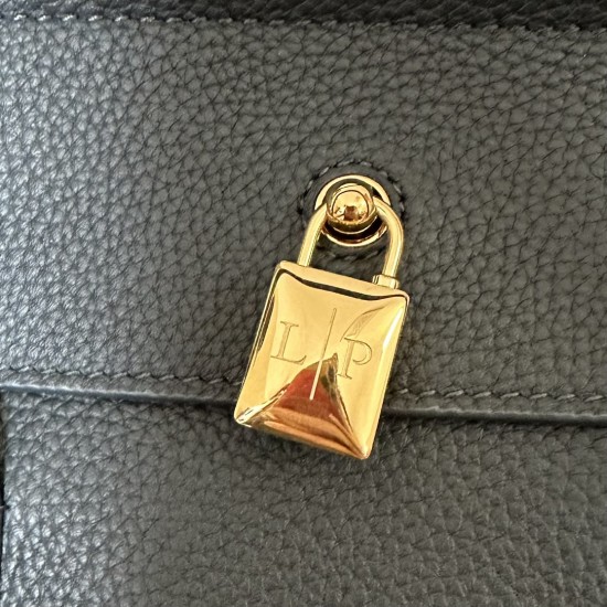 (hand)bag
