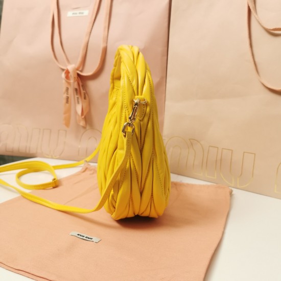 Wander Handbag