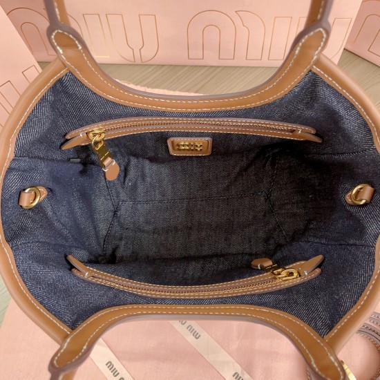 tote