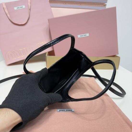 Naplak Ivy Handbag