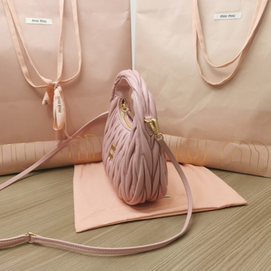 Wander Handbag