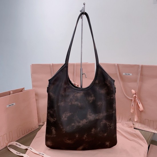 tote