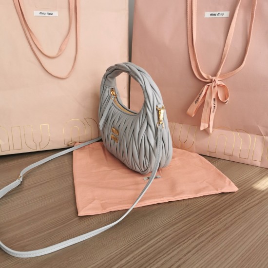 Wander Handbag