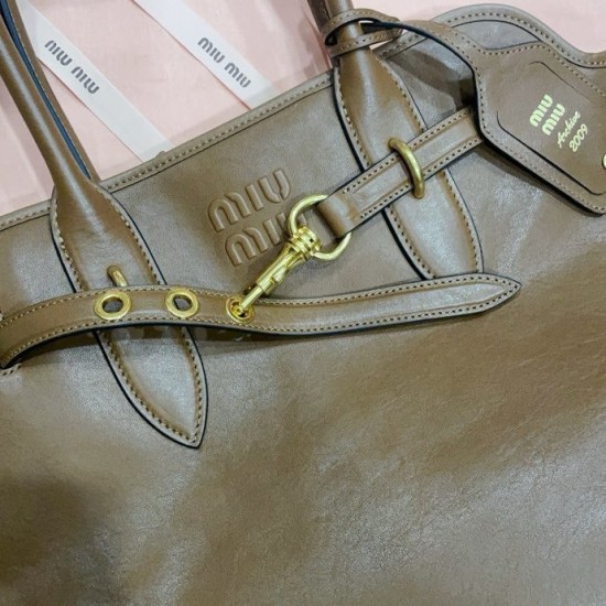 tote
