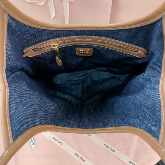 tote