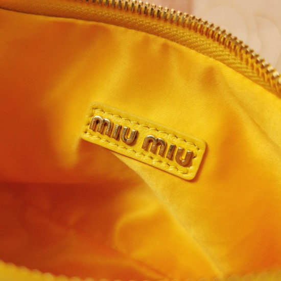 Wander Handbag