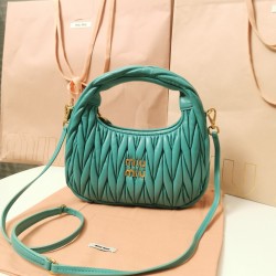Wander Handbag