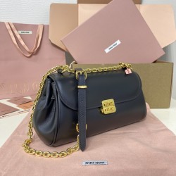 Baguette Chain Bag