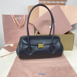 Baguette Chain Bag