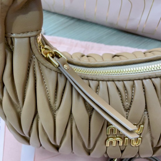 Wander Handbag