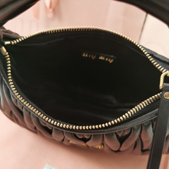 Wander Handbag
