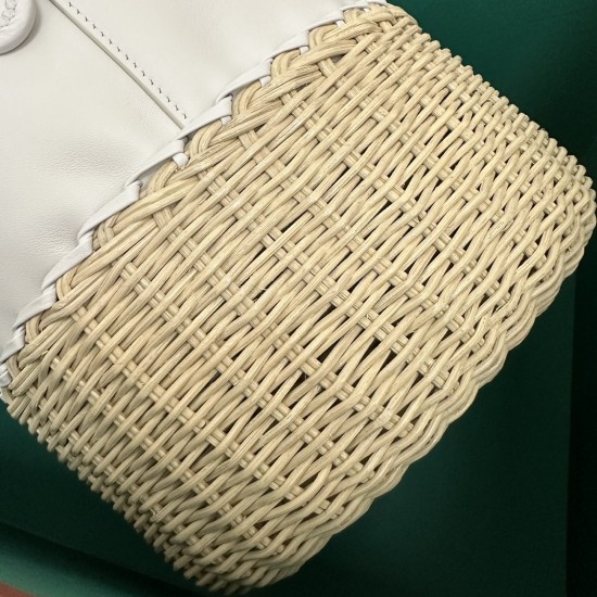 Cedar Bamboo Bucket Bag