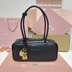 Beau Handbags