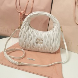 Wander Handbag