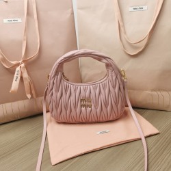 Wander Handbag