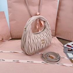 Wander Handbag