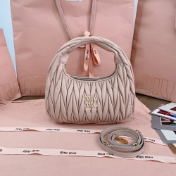 Wander Handbag
