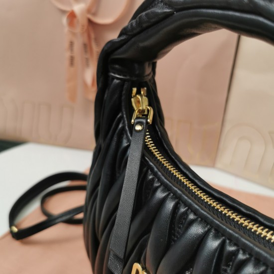 Wander Handbag