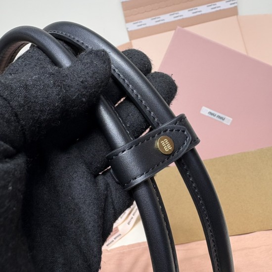 Beau Handbags