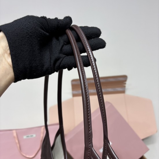 tote