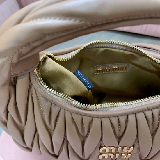Wander Handbag