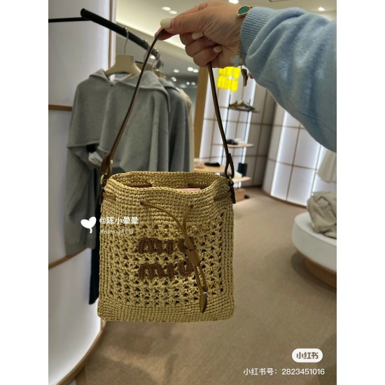 knitted bag