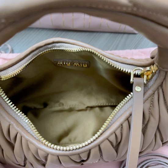 Wander Handbag