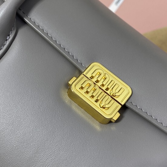 Baguette Chain Bag