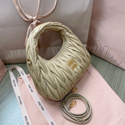 Wander Handbag