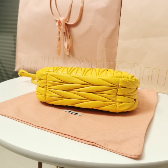 Wander Handbag