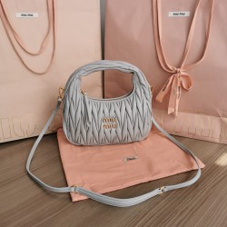 Wander Handbag