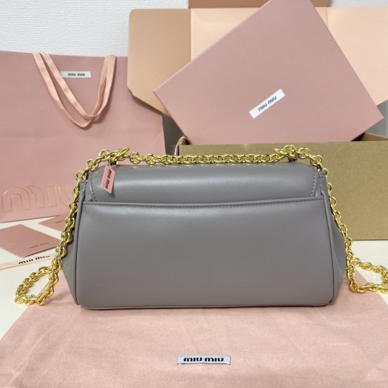 Baguette Chain Bag