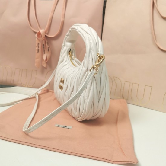 Wander Handbag